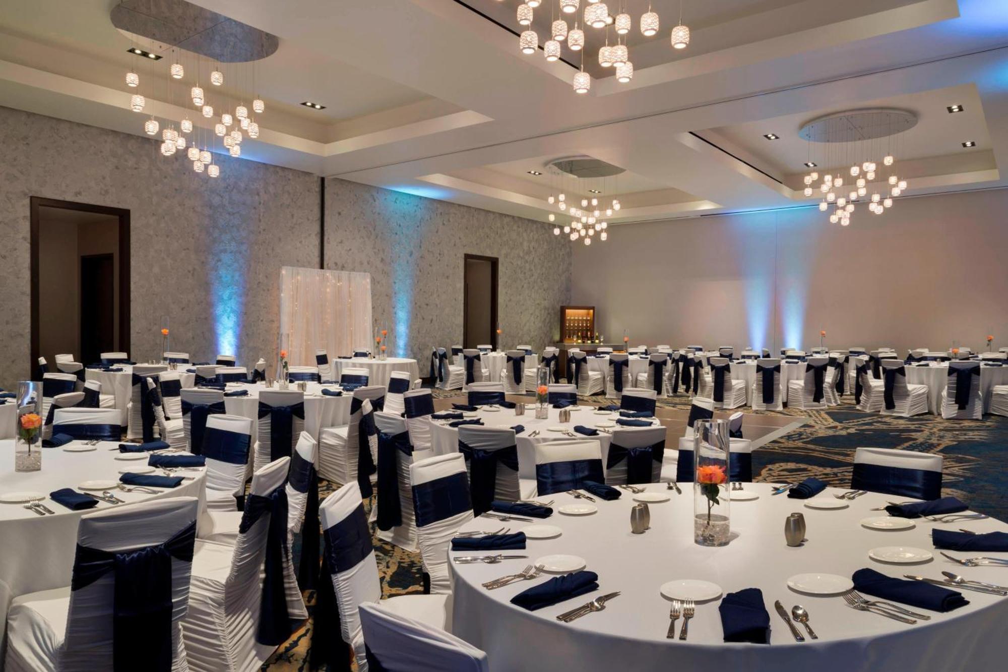 Buffalo Marriott at LECOM HARBORCENTER Esterno foto