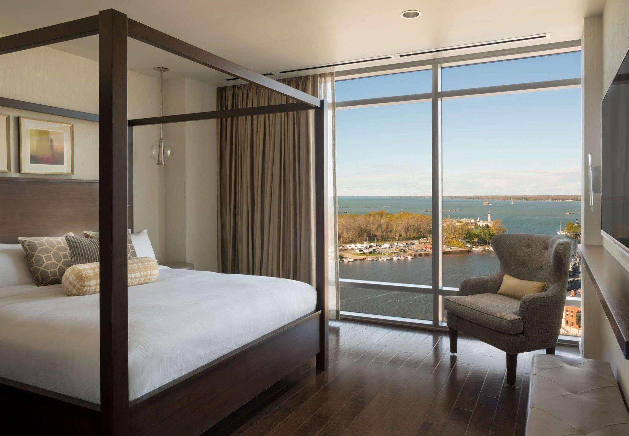 Buffalo Marriott at LECOM HARBORCENTER Esterno foto